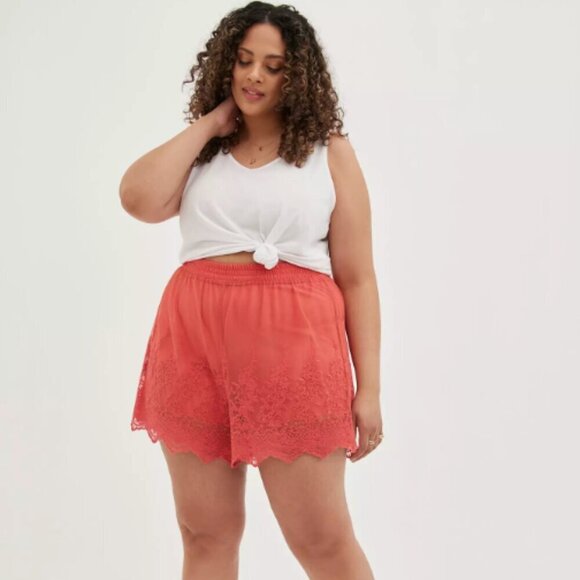 NWT TORRID | 5 Inch Pull-On Stretch Mesh Mid-Rise Short Embroidered | Sz. 2X - Picture 1 of 9